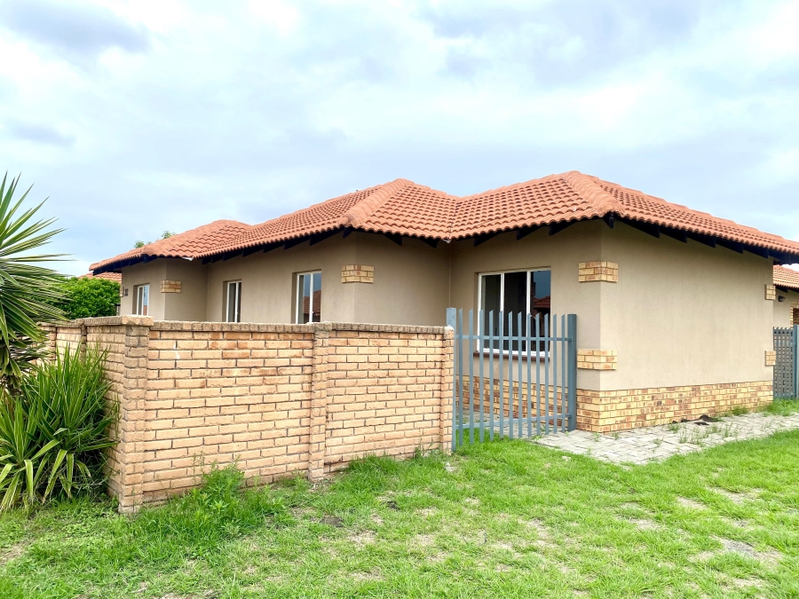 3 Bedroom Property for Sale in Waterkloof North West